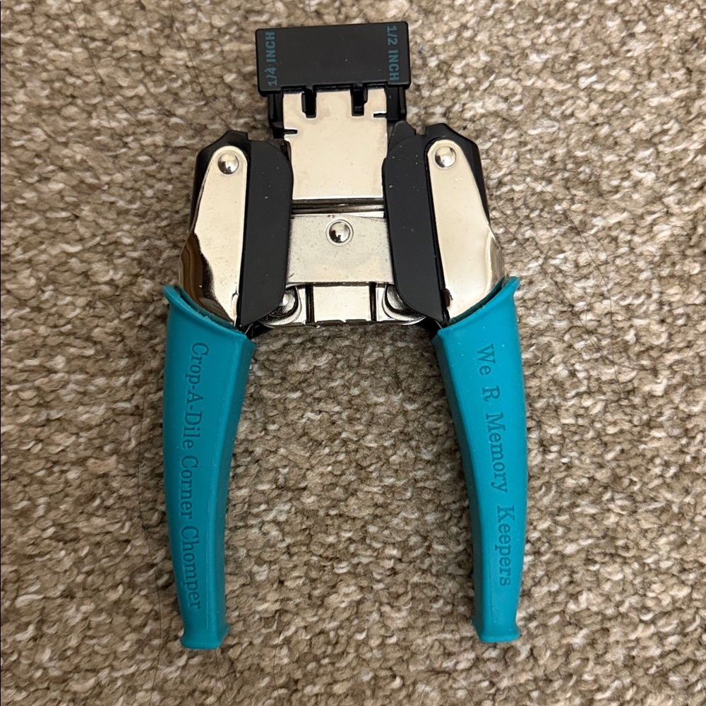 We R Memory Keepers Craft Tools - Picture 2 of 5